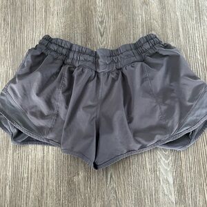 Lululemon Hottie Hot 2.5 Gray Elastic Waist Shorts size 6